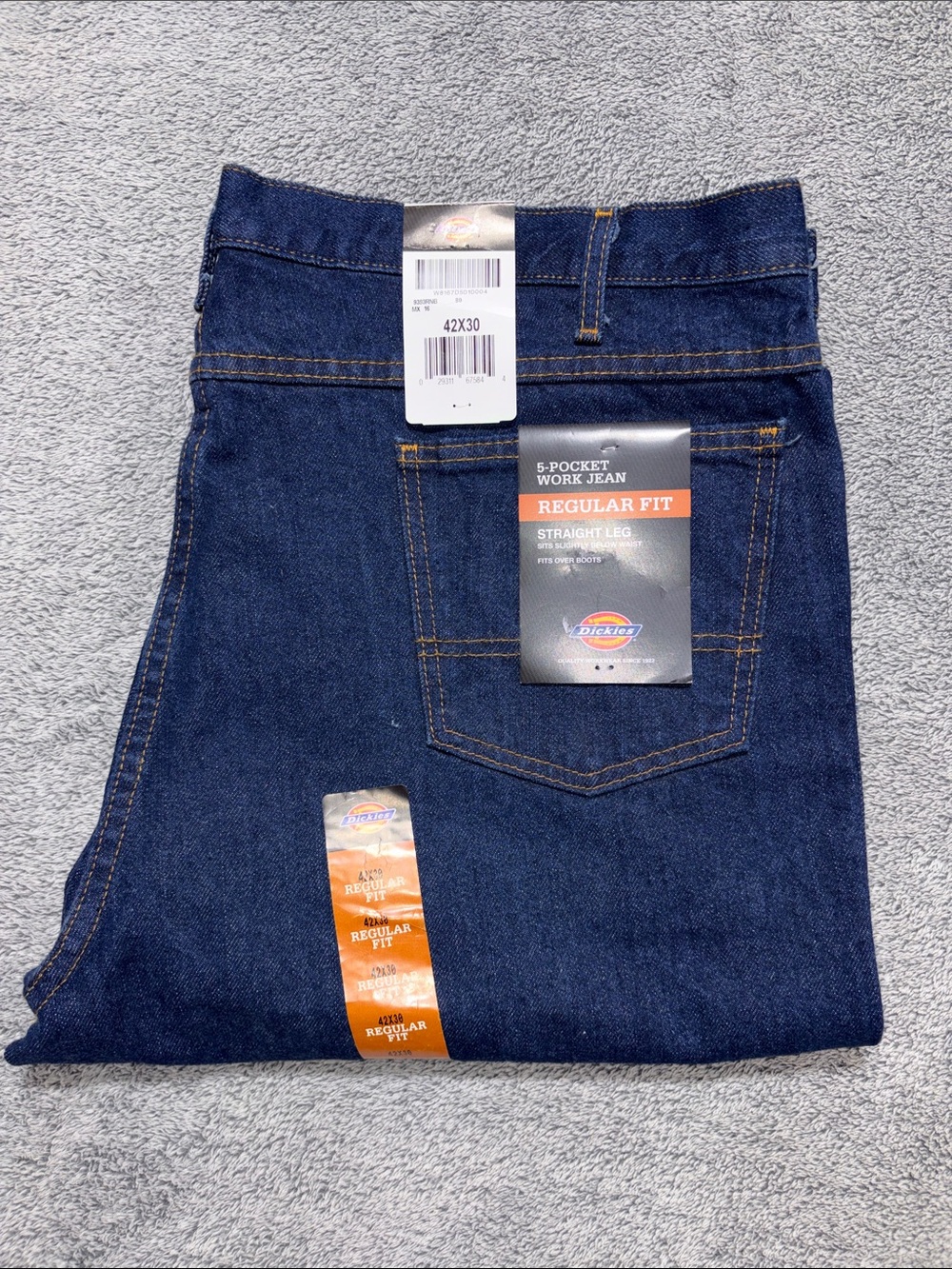 Dickies Men’s 42x30 Straight Leg Regular Fit Work Jeans in Dark Blue